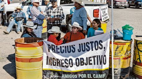 Incumplen acuerdos con productores de maíz