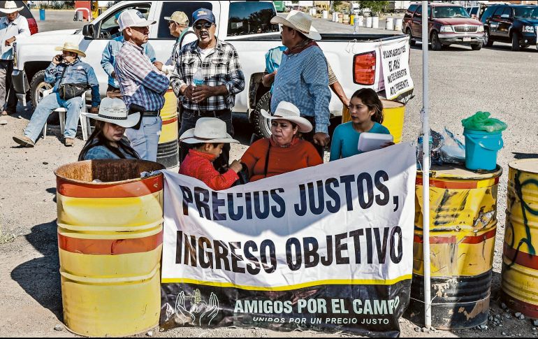 Incumplen acuerdos con productores de maíz