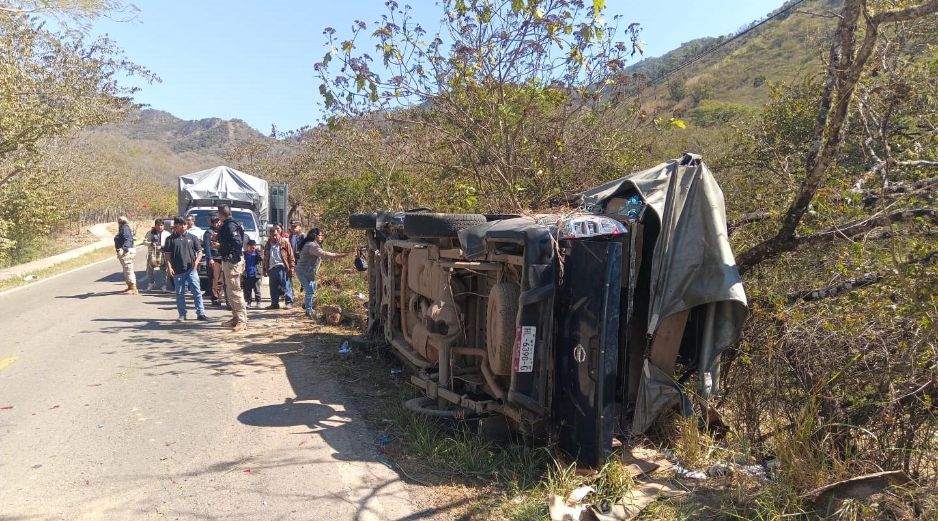 El percance fue atendido por la Unidad Municipal de Protección civil y Bomberos y Policía de Talpa de Allende. ESPECIAL