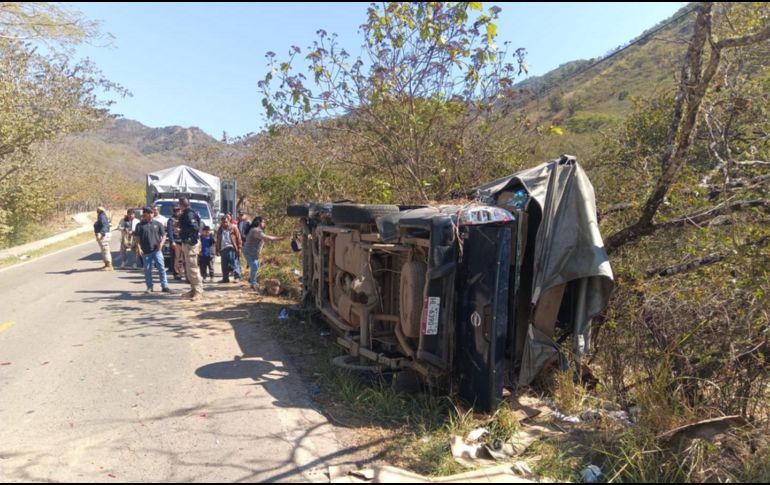 El percance fue atendido por la Unidad Municipal de Protección civil y Bomberos y Policía de Talpa de Allende. ESPECIAL