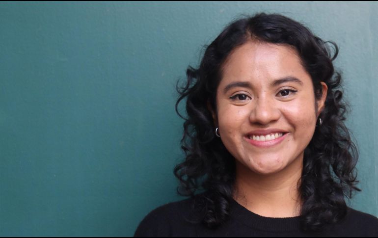 Los poemas de Nadia López García aparecen publicados en los Libros de Texto Gratuitos. X / @bellasartesinba