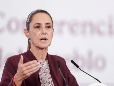 "Se encuentra, hay prueba, se actúa, cero impunidad", expresó Sheinbaum al reiterar que no va a leer el libro de Scherer sobre supuestos financiamientos ilícitos a morenistas. EFE/ Isaac Esquivel