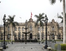 El Congreso de Perú escogerá este miércoles en un pleno extraordinario, que se celebrará a partir de las 18:00 hora local, al nuevo presidente interino del país andino después de que este martes haya destituido al derechista José Jerí, a menos de dos meses de las elecciones generales. EFE/ P. Aguilar