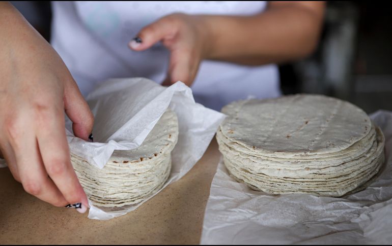 El aumento de la tortilla se debe incremento en insumos como la harina de maíz. EL INFORMADOR/ARCHIVO