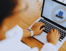 Durante años, miles de contribuyentes han desaprovechado beneficios fiscales del SAT por desconocimiento o por una asesoría inadecuada. ESPECIAL / CANVA