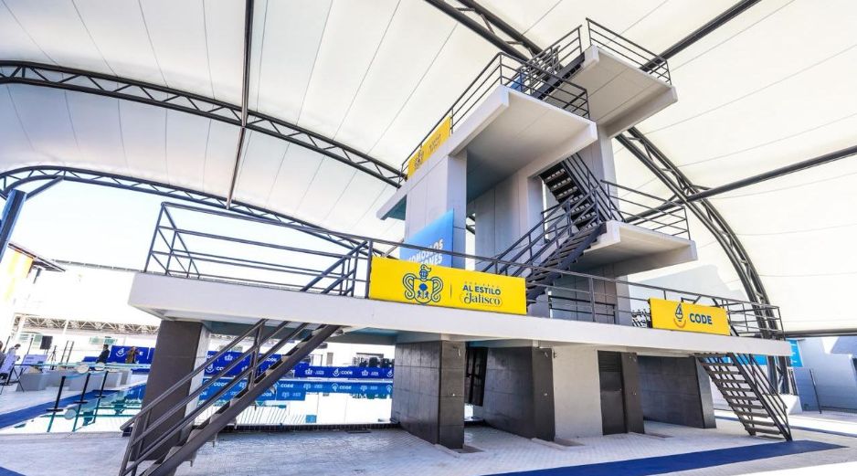 Este miércoles 18 de febrero se inauguró la lonaria en la fosa de clavados de CODE Alcalde. EL INFORMADOR / A. Navarro