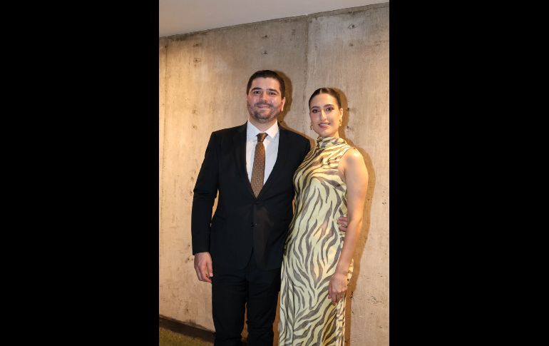 Lester Parra y Paola Flores Gradilla. GENTE BIEN JALISCO / Boda civil de Paloma Parra Sicari y Fernando Herrero