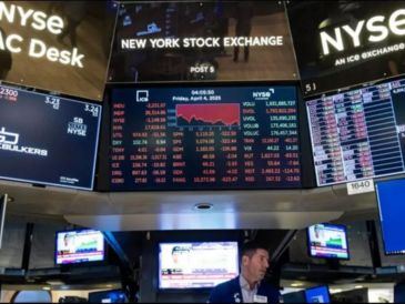 En febrero, el Dow Jones cede un 0.2 %, el S&P 500 un 0.8 % y el Nasdaq un notable 3.5 %. EFE / ARCHIVO