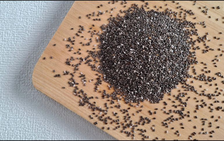 Se dice que no es casualidad que una antigua leyenda señalara que los guerreros aztecas podían sostenerse todo el día con apenas una cucharada de chía. ESPECIAL / CANVA