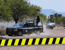 Elementos de Seguridad mantienen un operativo de revisión a motociclistas en diversas calles y bulevares de San Francisco del Rincón en búsqueda de los responsables del tiroteo. SUN / ARCHIVO