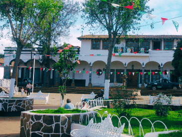 Entre los atractivos del pueblito, destaca sin duda la Parroquia de San Bartolomé, que data del siglo XVI. EL INFORMADOR/ARCHIVO