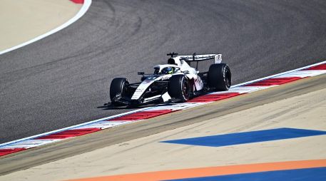 El jalisciense Checo Pérez concluyó estos días de pruebas con una sensación muy agradable. AFP / G. Cacace