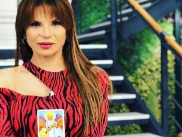 De acuerdo con las cartas del tarot y la lectura astral, este periodo traerá oportunidades económicas, avances laborales, estabilidad emocional y momentos clave para tomar decisiones acertadas. FACEBOOK / Mhoni Vidente