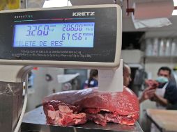 Entre los factores que explican esta tendencia se encuentra la afectación por el gusano barrenador, la menor disponibilidad de ganado en Estados Unidos, el aumento de la demanda interna y modificaciones en el esquema de importación. EL INFORMADOR / ARCHIVO