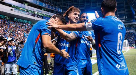 Cruz Azul llegó a 16 puntos y se puso a sólo dos de Chivas, aún líder del torneo. IMAGO7.