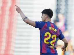 La cereza del pastel llegó al minuto 81', cuando Fermín López se lució con un auténtico golazo de larga distancia que levantó a la afición. EFE / A. García