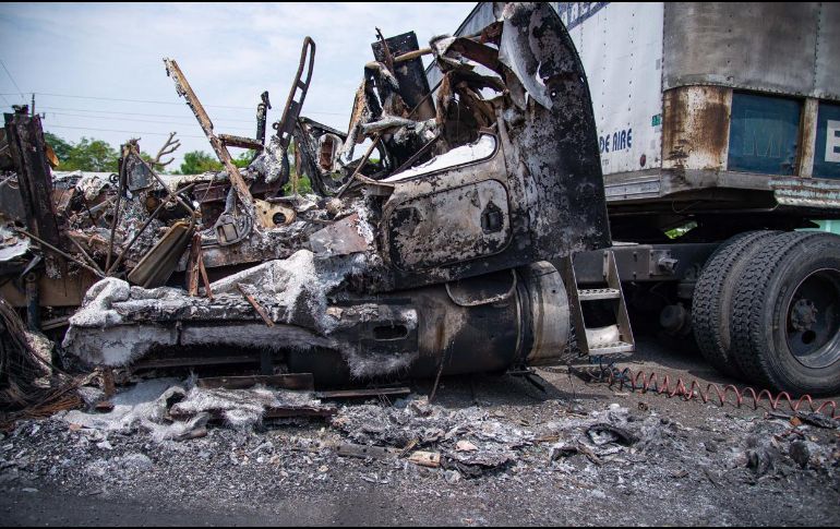 Los accesos carreteros de salida del Área Metropolitana de Guadalajara, como hacia Ocotlán y Acatlán de Juárez, se mantienen cerrados. EFE/C. López