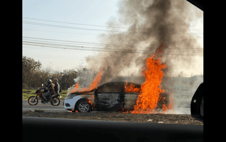 En Guadalajara, por ejemplo, se reportaron 13 bloqueos, entre ellos el perpetrado sobre el Paseo Alcalde, al exterior de las instalaciones de la Secretaría de Seguridad. ESPECIAL