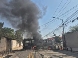 Las autoridades federales anunciaron que se restringirán temporalmente las operaciones en las autopistas de peaje de los estados que permanecen en alerta debido a los narcobloqueos. ESPECIAL