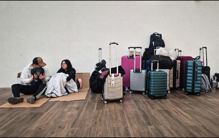 A más tardar, mañana martes quedarán completamente restablecidos los vuelos que se vieron suspendidos en los aeropuertos de Guadalajara y Puerto Vallarta. EL INFORMADOR / J. ACOSTA