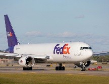 Hace unos meses, al publicar sus resultados trimestrales, FedEx advirtió que las tasas podrían representar un cargo de mil millones de dólares en su ejercicio 2026. UNSPLASH