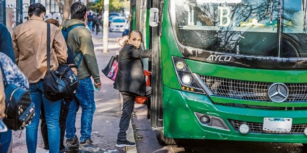 Movilidad: Choferes regresan a las calles: se restablecen rutas de transporte