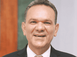 Torres Félix y la diputada Elizabet Montoya fueron atacados a balazos al salir del Congreso de Sinaloa. ESPECIAL