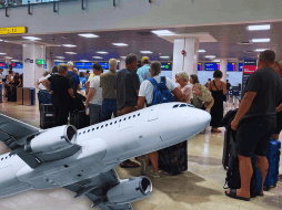 Varias aerolíneas habilitaron mostradores adicionales y priorizaron conexiones internacionales en Puerto Vallarta, tras la violencia por la caída de 