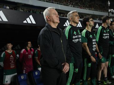 Acevedo se quedó en la banca en el juego contra Islandia. IMAGO7