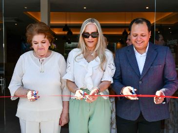 Leticia Monroy, Susana Camanales y Misael Simón. GENTE BIEN JALISCO / M. Rached