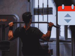 Aunque ser más activo quema calorías en el momento, el cuerpo se adapta y reduce su gasto energético en otras funciones. ESPECIAL / CANVA