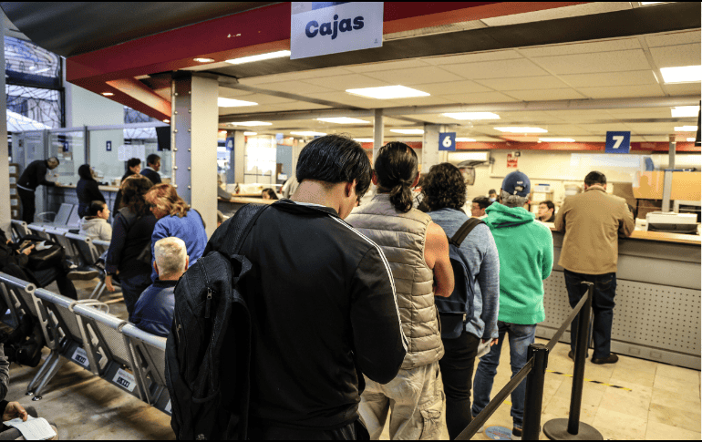 Durante 2026, el refrendo vehicular costará mil pesos para automóviles, camionetas y vehículos de carga general. EL INFORMADOR/ARCHIVO