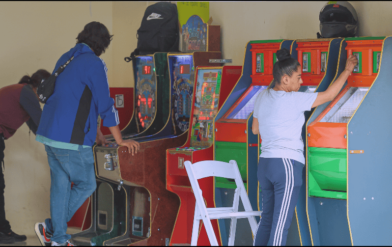 Autoridades han advertido que las maquinitas tragamonedas fomentan la ludopatía y exponen a menores a entornos vinculados con el narco. EL INFORMADOR/ARCHIVO