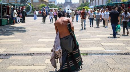 La informalidad laboral en México está estrechamente relacionada con los niveles de pobreza laboral en cada región. EL INFORMADOR/ARCHIVO