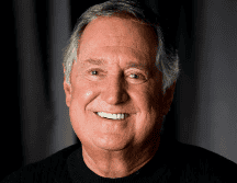 durante su trayectoria, Sedaka colaboró con agrupaciones de su mismo Brooklyn, como The Tokens, conocidos por el éxito “The Lion Sleeps Tonight”. ESPECIAL