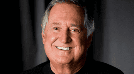 durante su trayectoria, Sedaka colaboró con agrupaciones de su mismo Brooklyn, como The Tokens, conocidos por el éxito “The Lion Sleeps Tonight”. ESPECIAL