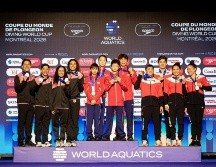 Osmar Olvera, Randal Willars, Gabriela Agúndez y Aranza Vázquez se quedaron con la presea en la prueba de equipo mixto con un puntaje de 460.85. X / @COM_Mexico