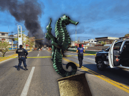 La Fluvial Vallarta, una de las zonas comerciales más activas del puerto, quedó convertida en un recordatorio tangible de la violencia desatada aquella jornada. ESPECIAL