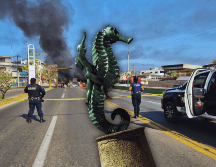 La Fluvial Vallarta, una de las zonas comerciales más activas del puerto, quedó convertida en un recordatorio tangible de la violencia desatada aquella jornada. ESPECIAL