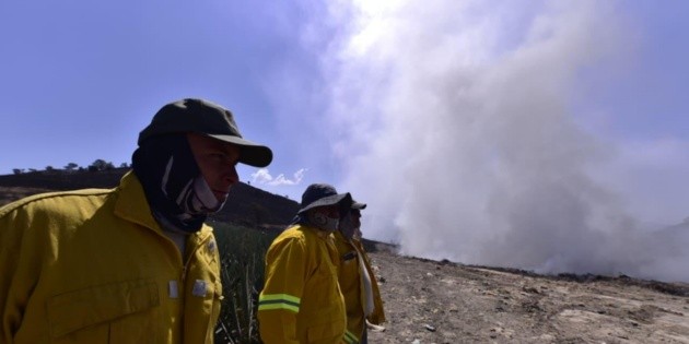 Tequila: Avanza combate a incendio en vertedero