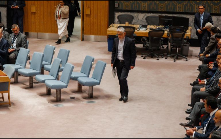 El embajador de Irán ante las Naciones Unidas, Amir Saeid Iravani, asiste a una sesión de emergencia del Consejo de Seguridad de la ONU. EFE/OLGA FEDOROVA