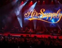 Entre aplausos, salieron al escenario el cantante australiano Russell Hitchcock y el guitarrista y compositor inglés Graham Russell.  EL INFORMADOR/A.NAVARRO