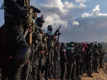 Imagen de Archivo de combatientes de las brigadas Izz ad-Din al-Qassam, el brazo armado del movimiento palestino Hamás.EFE/H. IMAD
