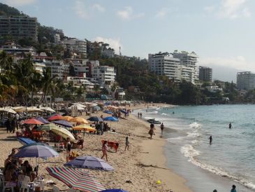 Puerto Vallarta fue una de las ciudades más afectadas por los ataques del Cártel Nueva Generación tras la muerte de su líder. EFE/A. Montero