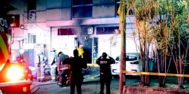 Incendian tienda Oxxo en la colonia Arcos Vallarta de Guadalajara