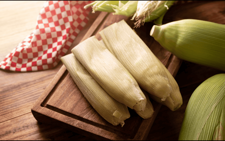 El procedimiento de cocción lleva alrededor de 90 minutos y de preferencia debe de hacerse en una vaporera. CANVA