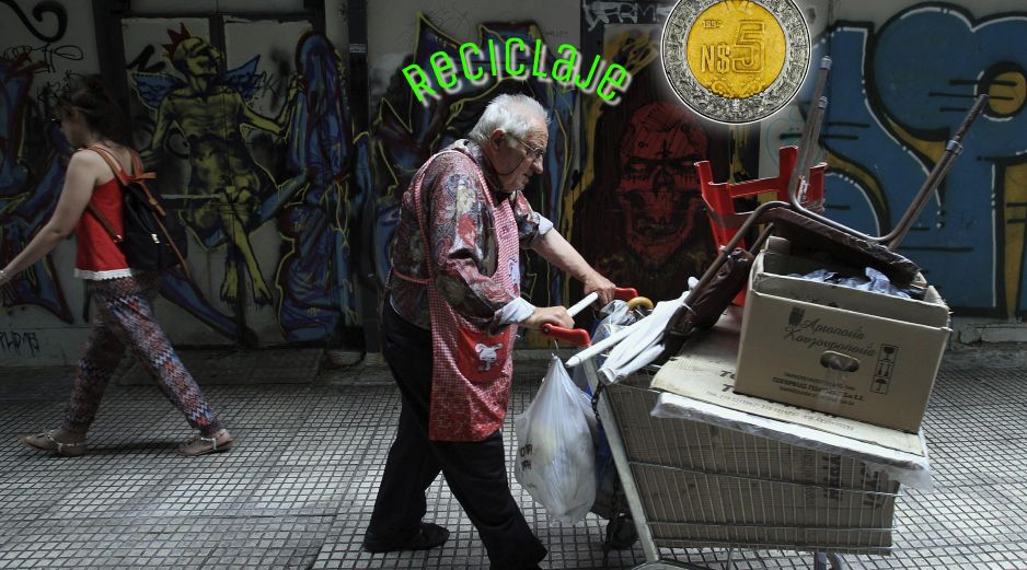 Todo sirve y todo se puede reciclar. Identifica, reúne y entrégalo en el espacio de reciclaje que más se acomode a tus traslados. EFE / ARCHIVO