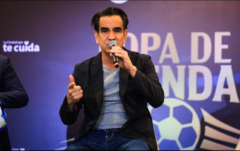 Fernando Hierro, quien vivió en Guadalajara por año y medio, dedicó unos segundos para mencionar, sin profundizar demasiado, el tema que se vivió hace unos días. EL INFORMADOR / J. Acosta