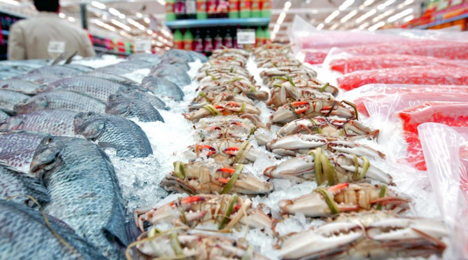 Walmart tiene descuentos en variedad de camarones, mojarra y salmón. EL INFORMADOR/Archivo
