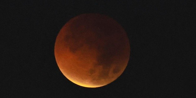 Eclipse Lunar: Las mejores im&aacute;genes que dej&oacute; la "Luna de Sangre" (FOTOS)